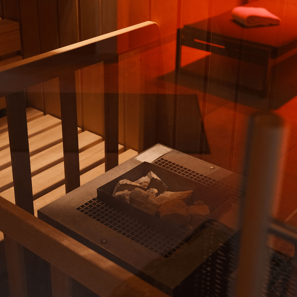 Heiße Steine in der Sauna des Restaurant und Landhotel Winters.